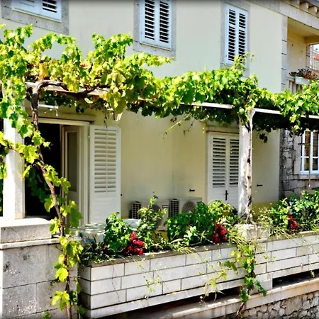 Apartman Comfort - With Seaview *